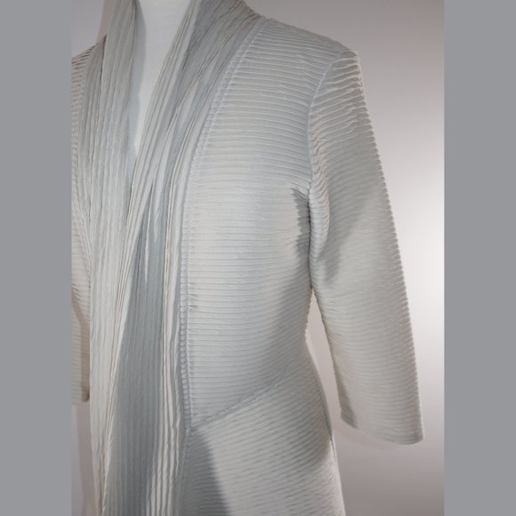 Frank Lyman Cream Cardigan Coat - size 6 - Picture 10 of 16
